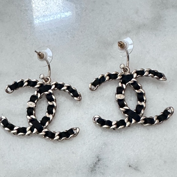 Chanel CC Chain Dangle Earrings Gold and Satin - Picture 3 of 16